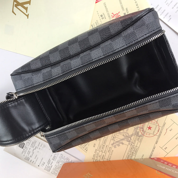 1E870BDE Stylish leather bag