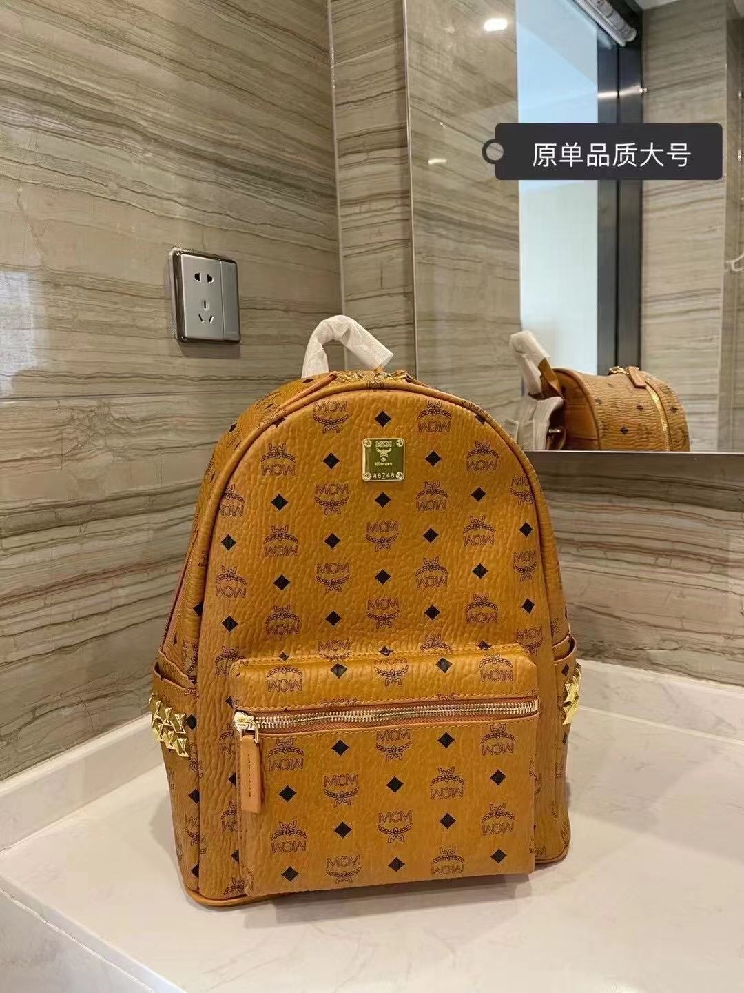2XM332BDE Stylish leather bag