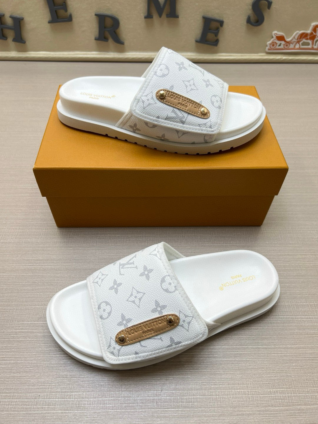 575NE6ZDE Stylish Slippers