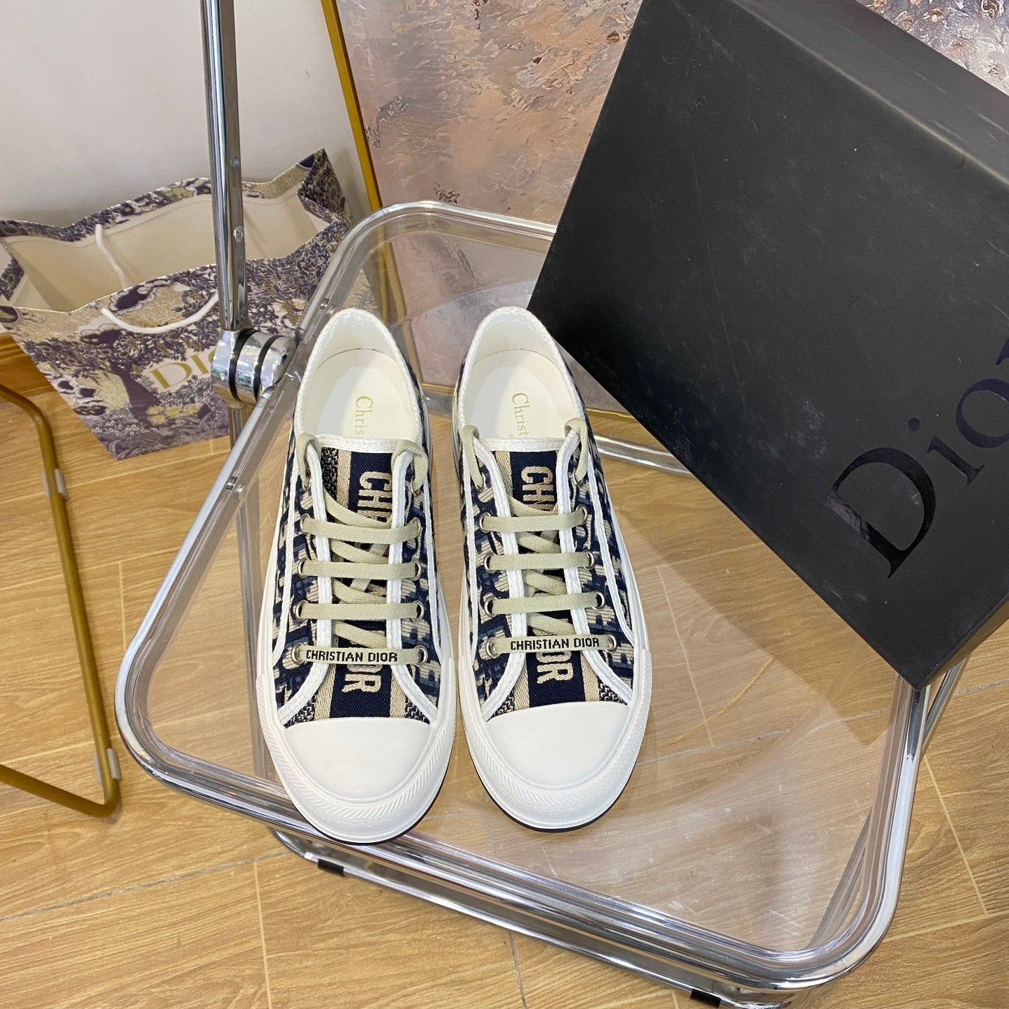 1YD20ZDE Stylish Sneakers