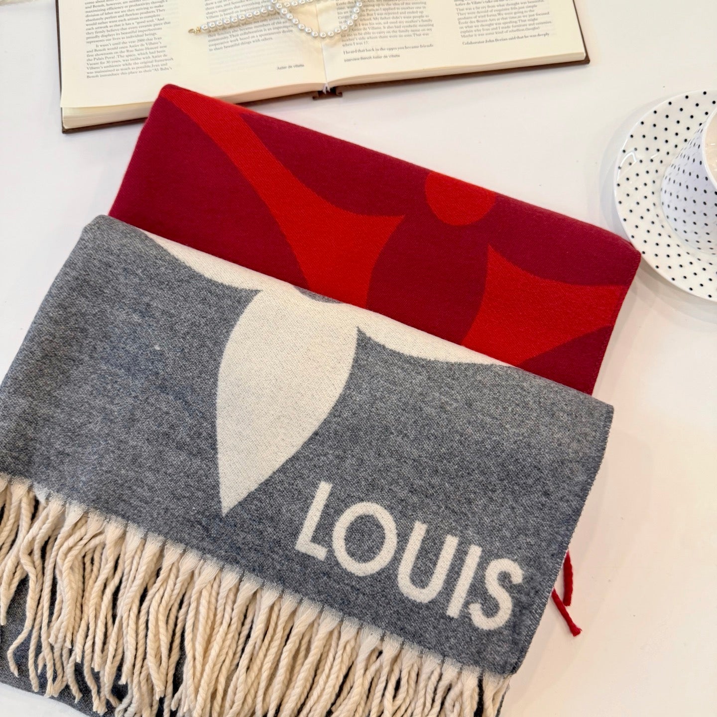 185ZE66WDE Stylish Winter Scarves