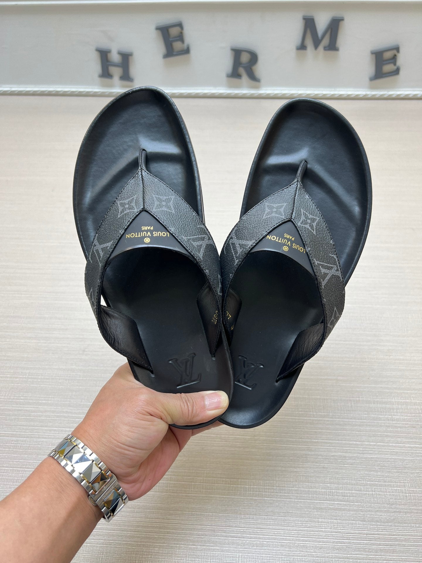 54E85ZDE Stylish slippers