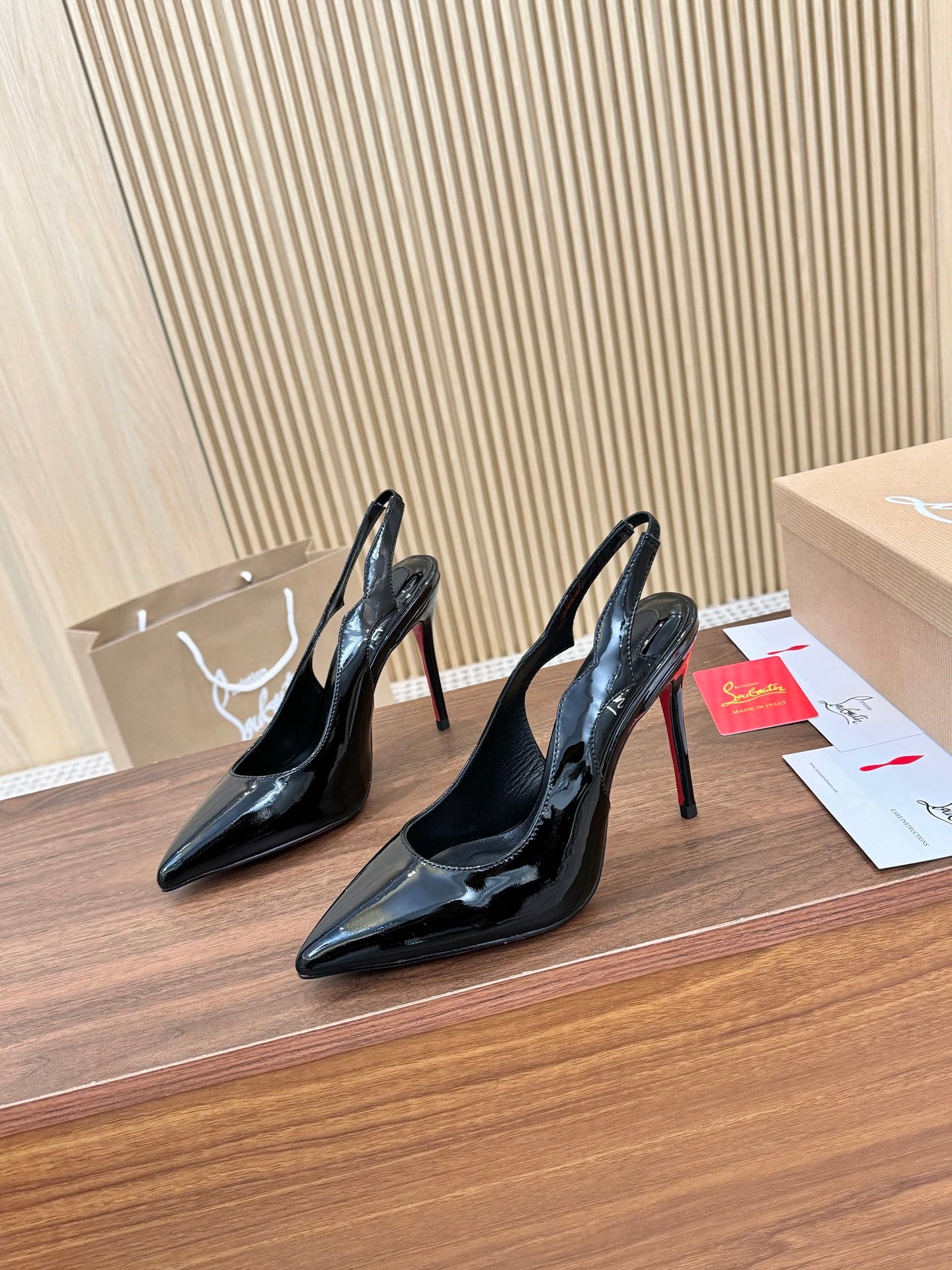 275NA5ZDE Stylish leather High heels