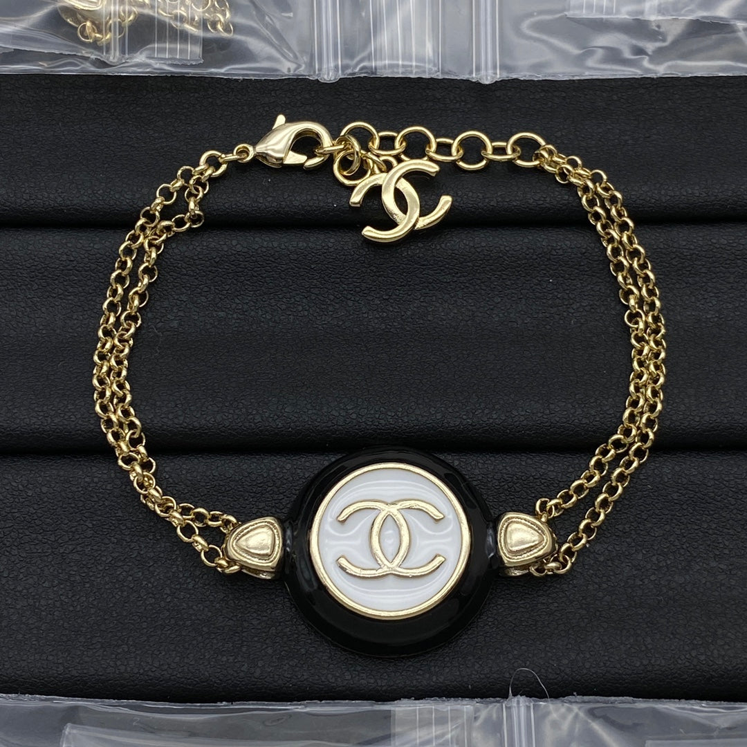 14C576XDE Stylish Bracelets Necklaces