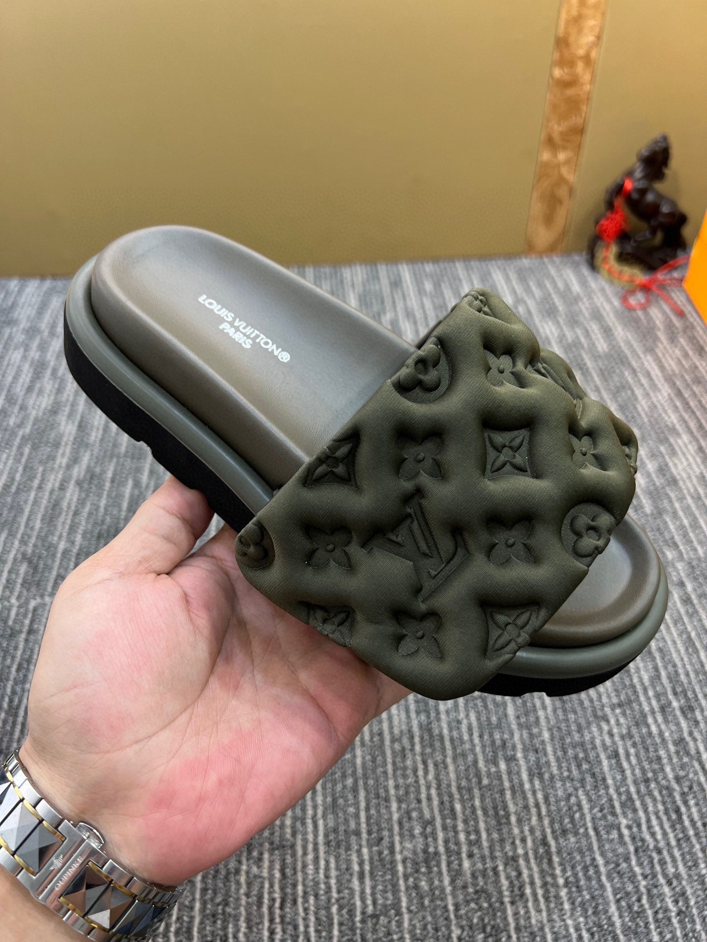 5YE116ZDE Stylish Slippers