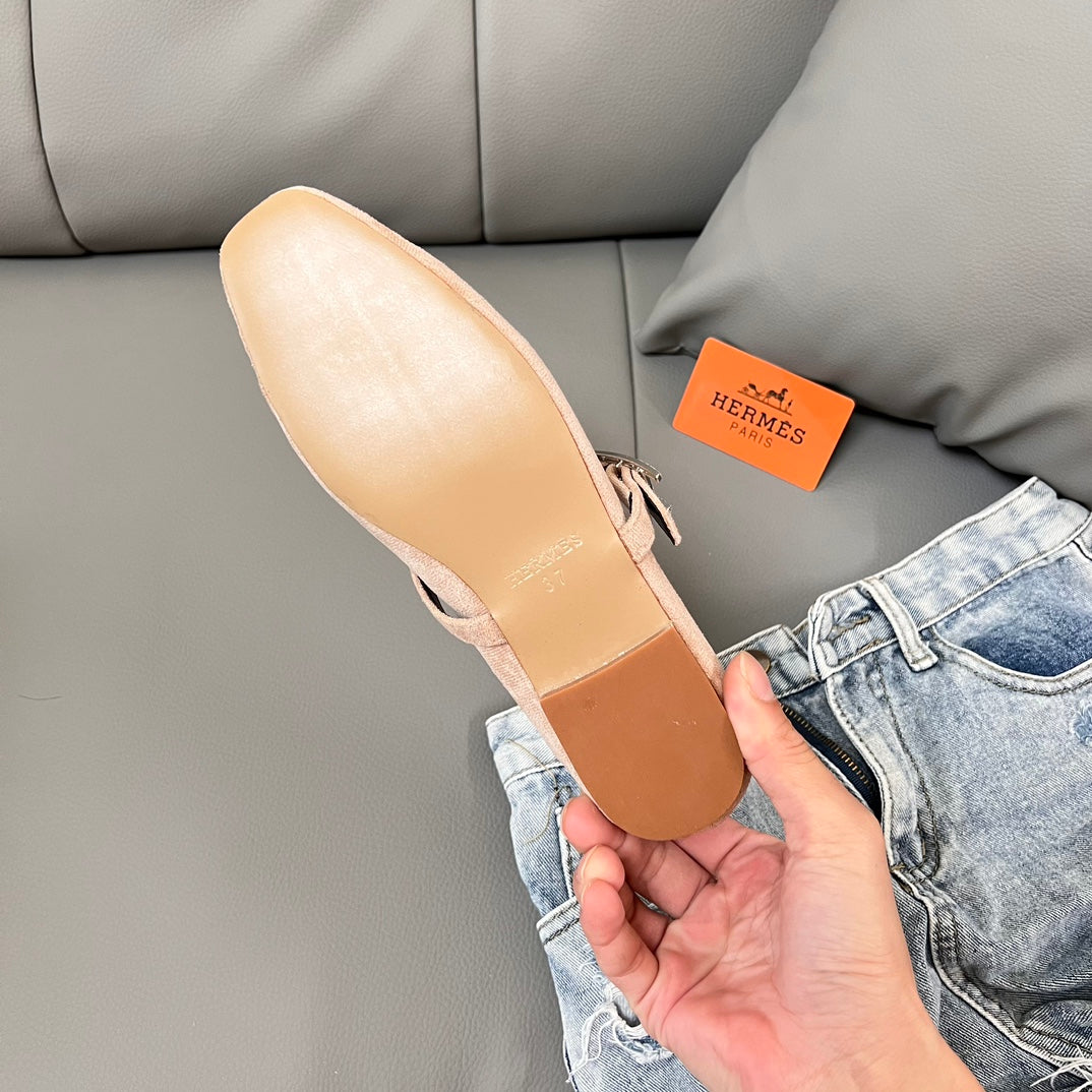 1JE1ZDE Stylish leather boots