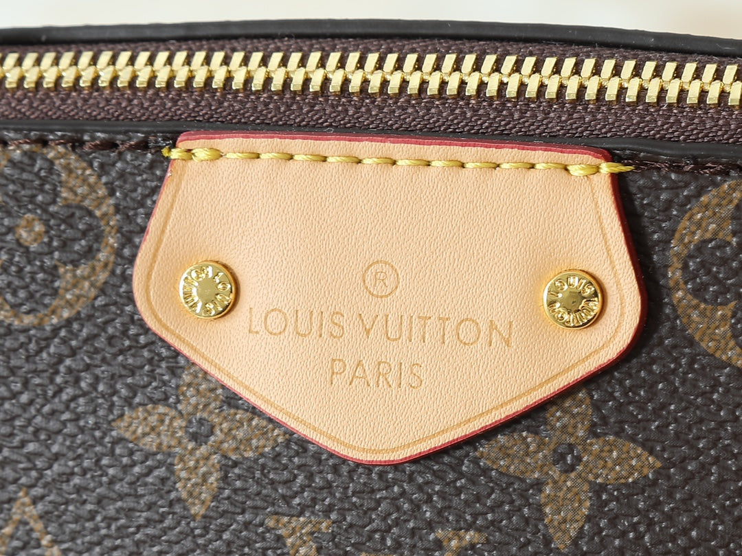 15RE53BDE Stylish leather bag