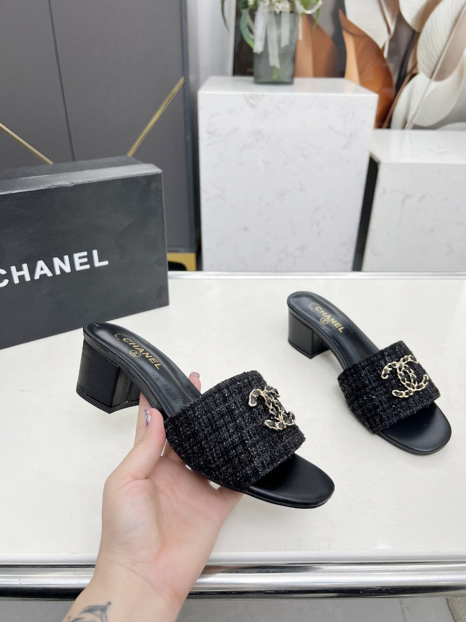 255QB30ZDE Stylish leather shoes