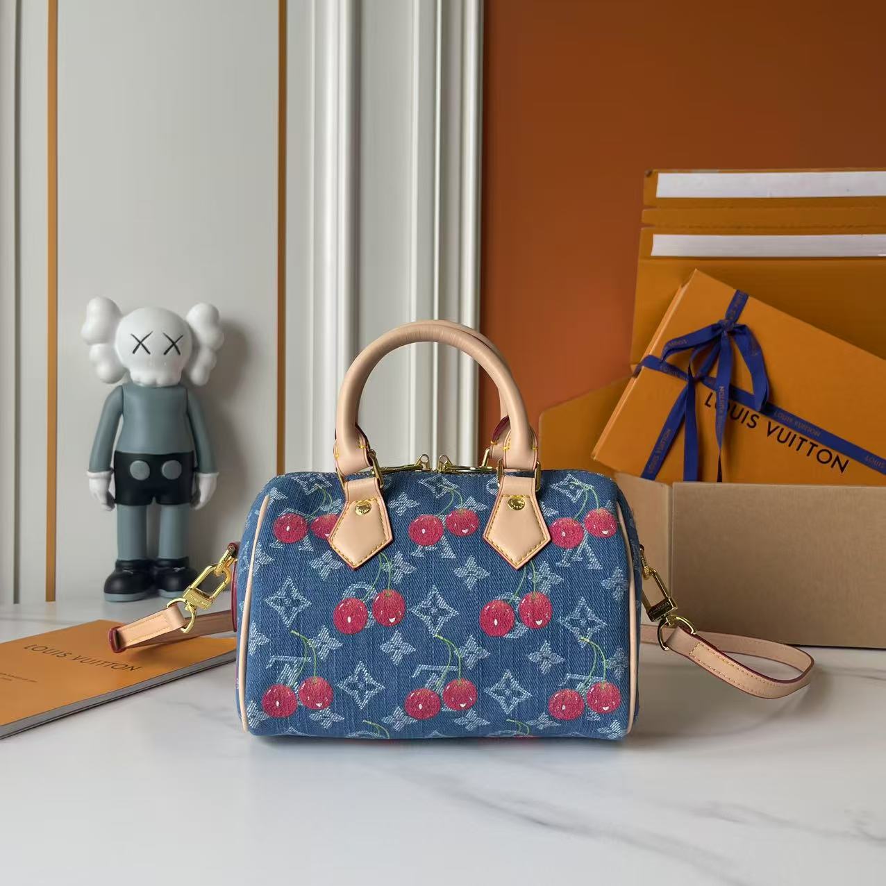 15RE28BDE Stylish bag