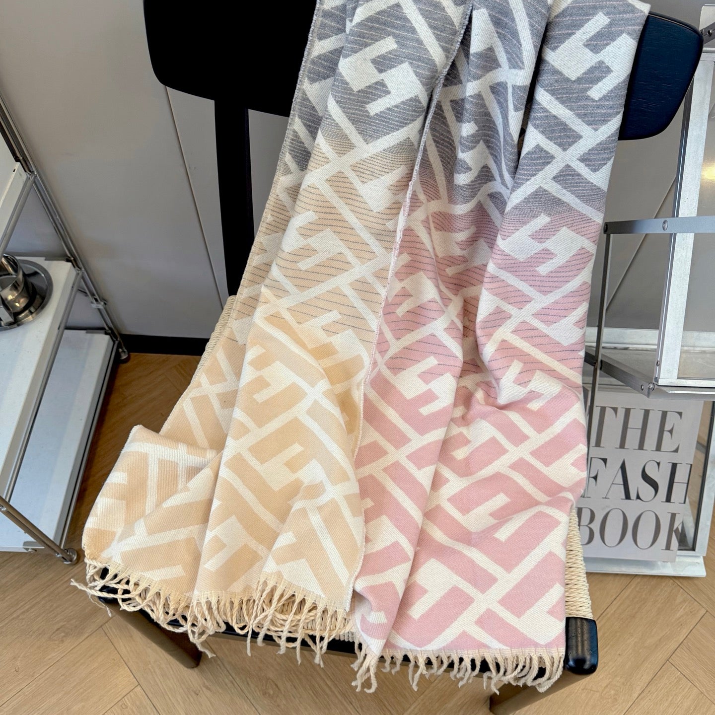175RF39WDE Stylish Winter Scarves