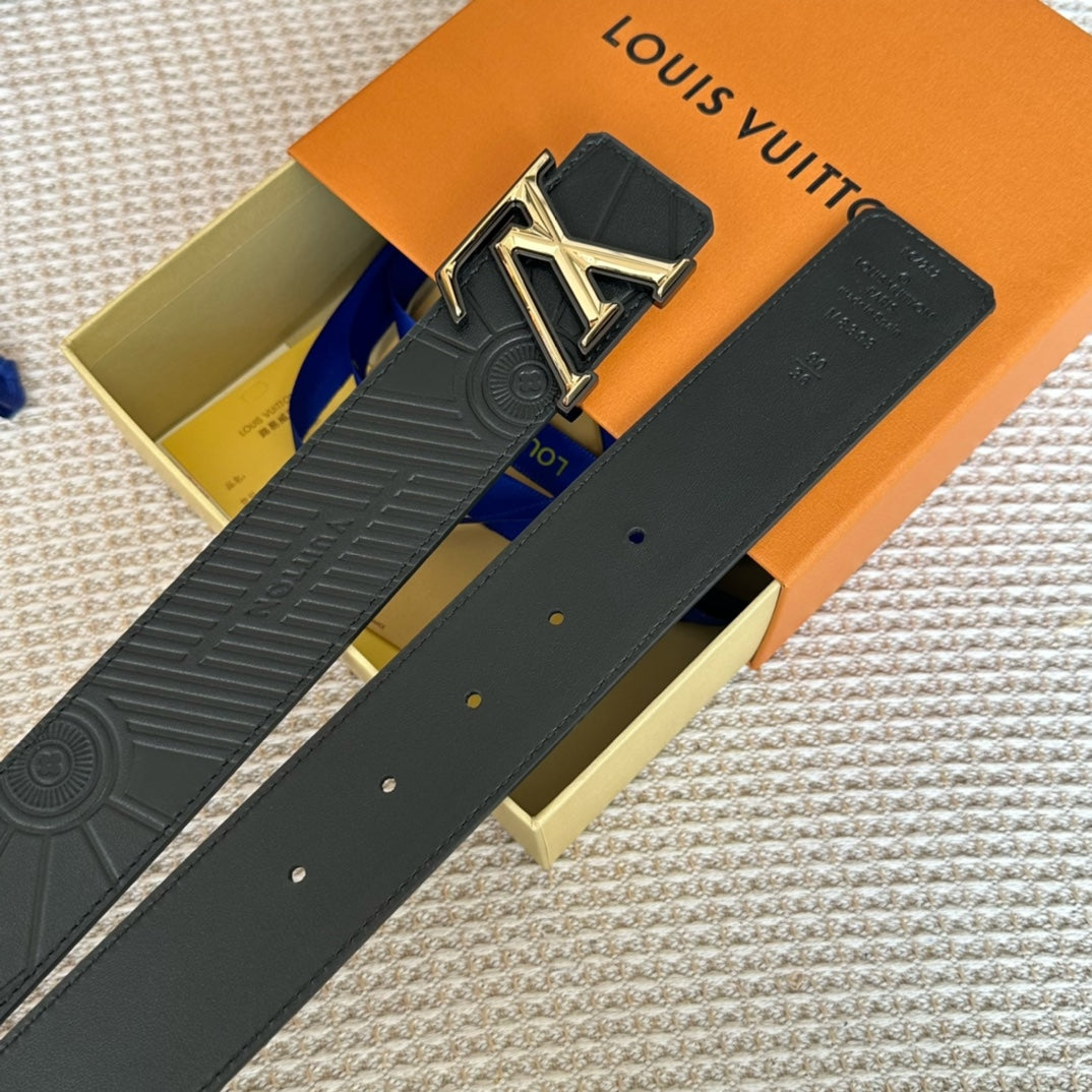 14E54PDE Stylish High quality belt With full package