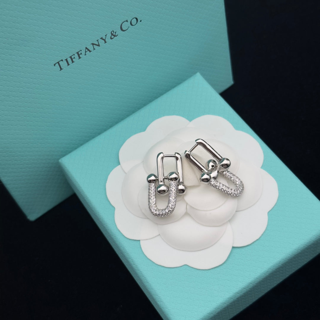 8XT32XDE Stylish Earring Bracelets Necklaces