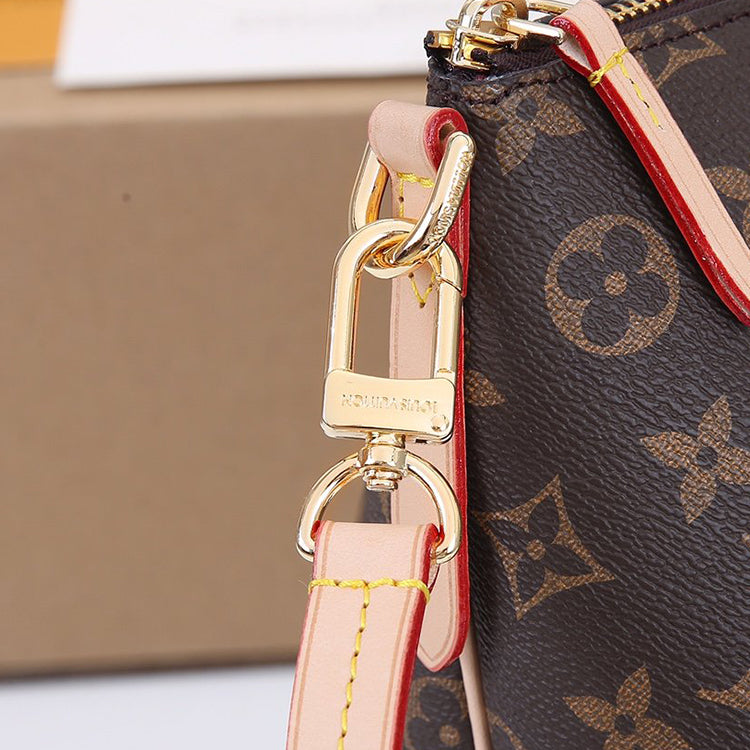 2E7BDE Stylish leather bag