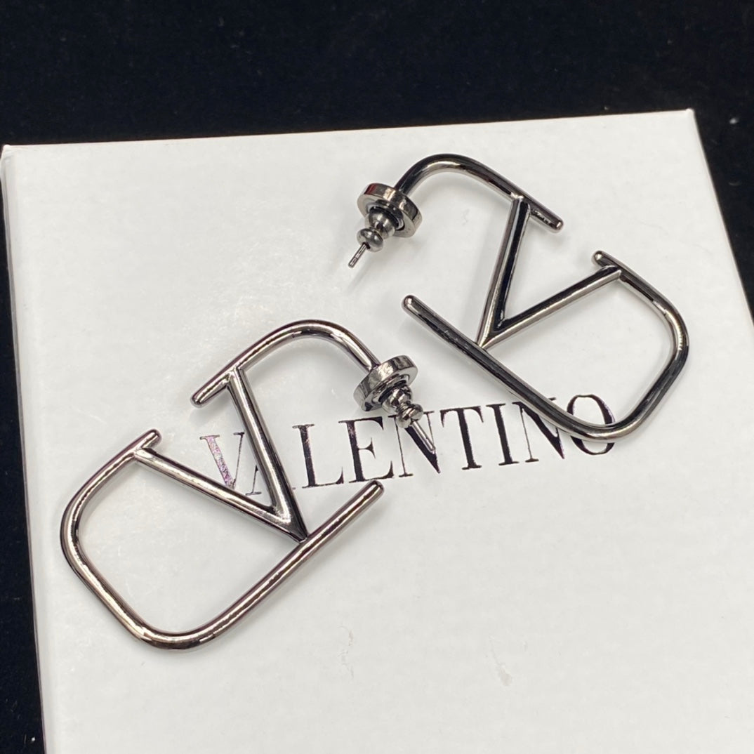 1XVL442EDE Stylish Earrings