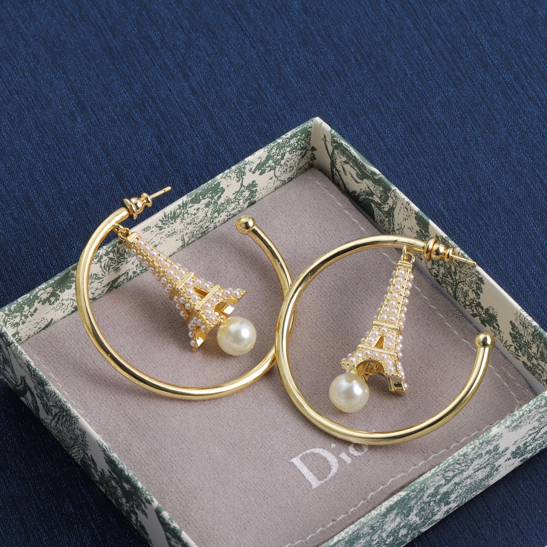 1YD7EDE Stylish Earrings