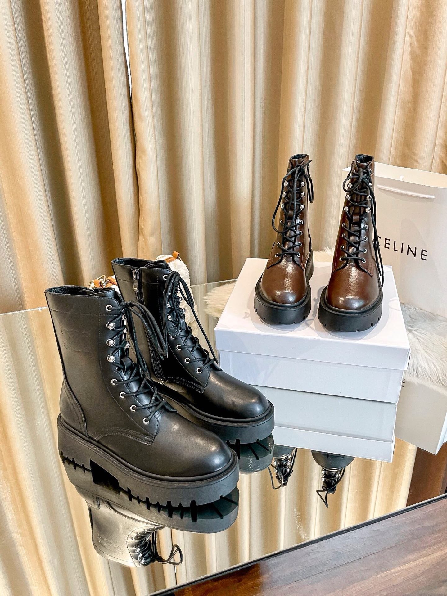 1JCL7ZDE Stylish leather boots