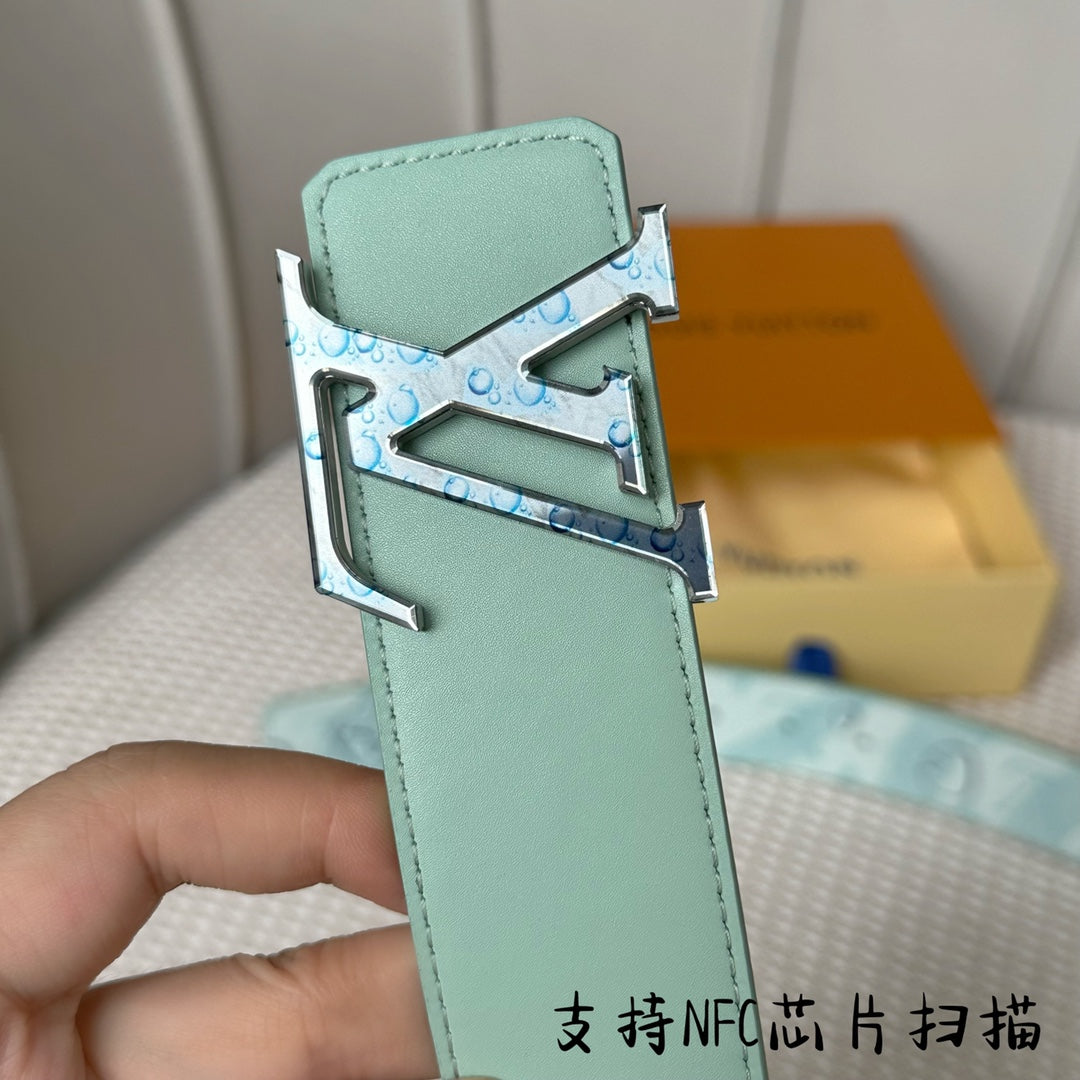 14E139PDE Stylish High quality leather belt With full package