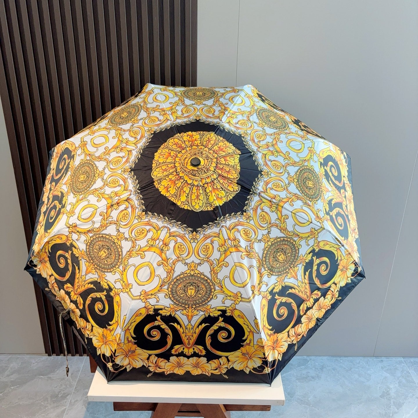 15RV83SDE Stylish UV resistant umbrella