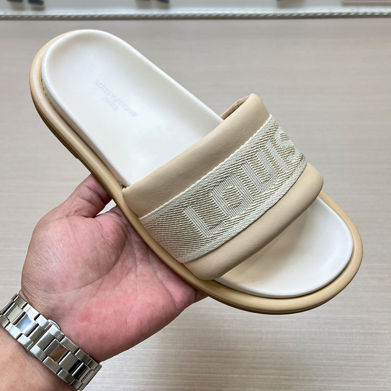 535ZE299ZDE Stylish Slippers