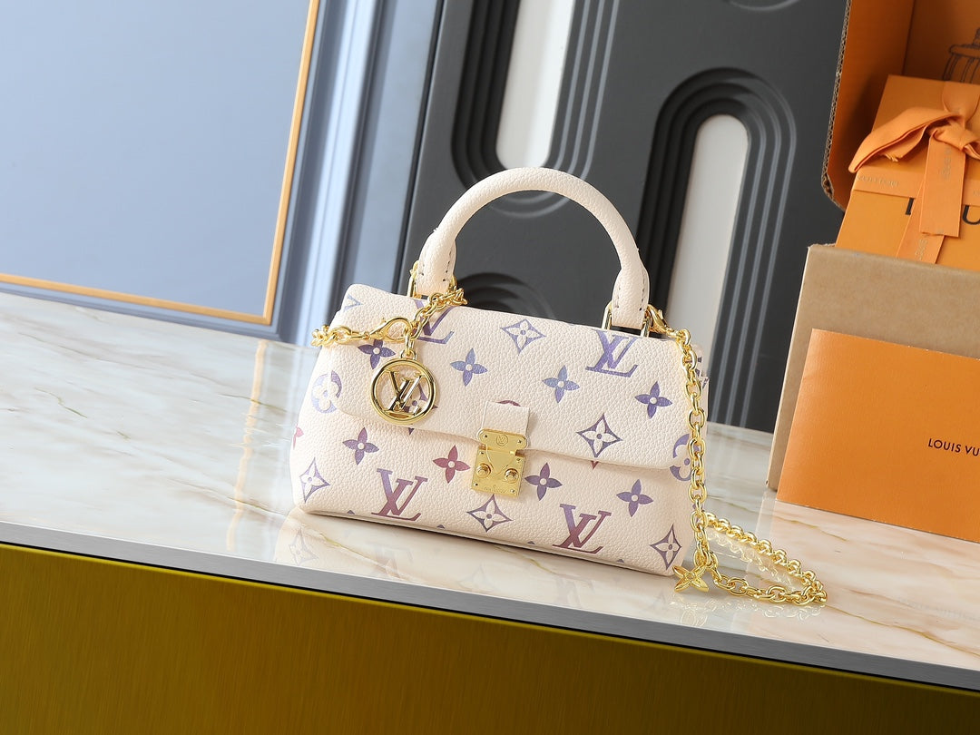15RE16BDE Stylish leather bag