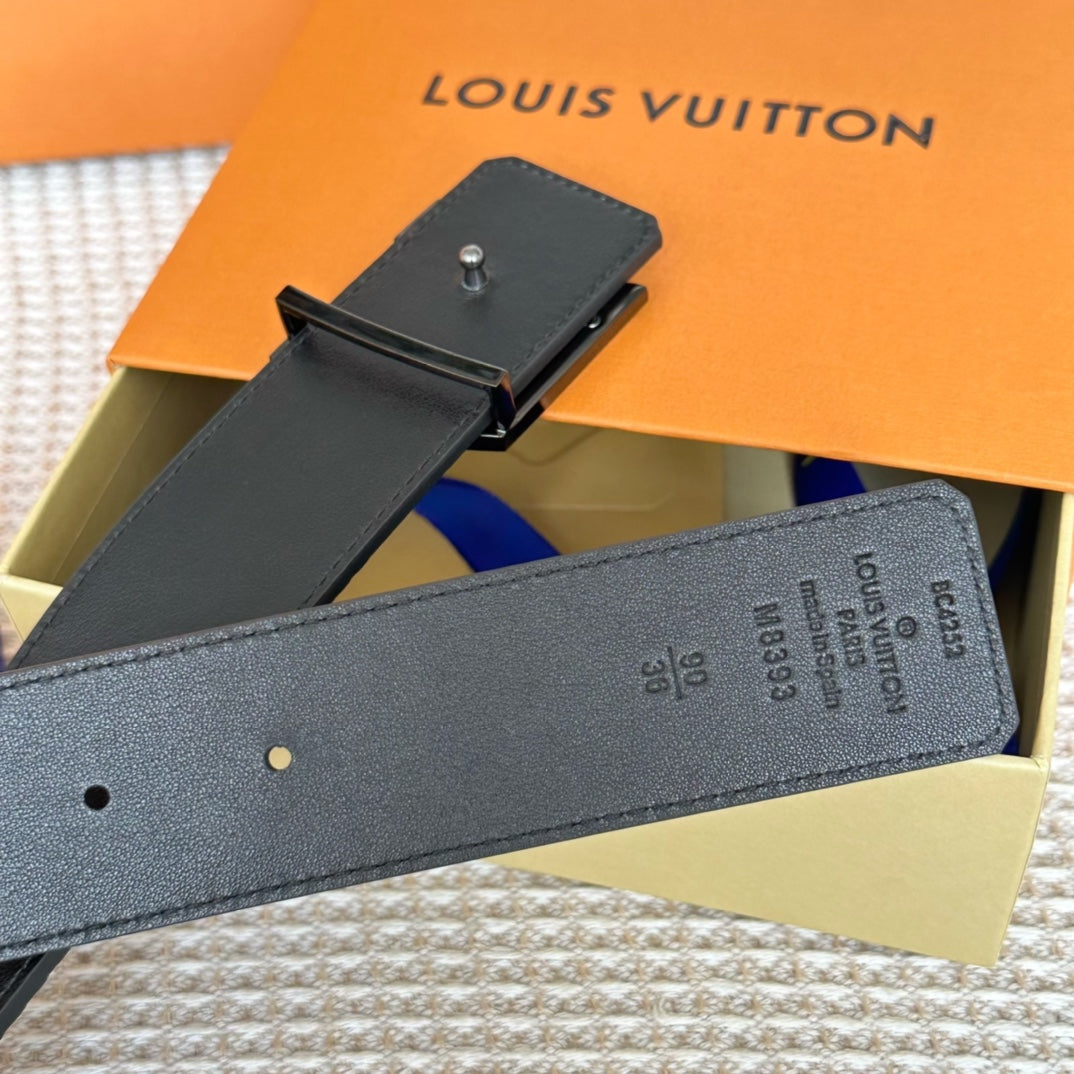14E54PDE Stylish High quality belt With full package
