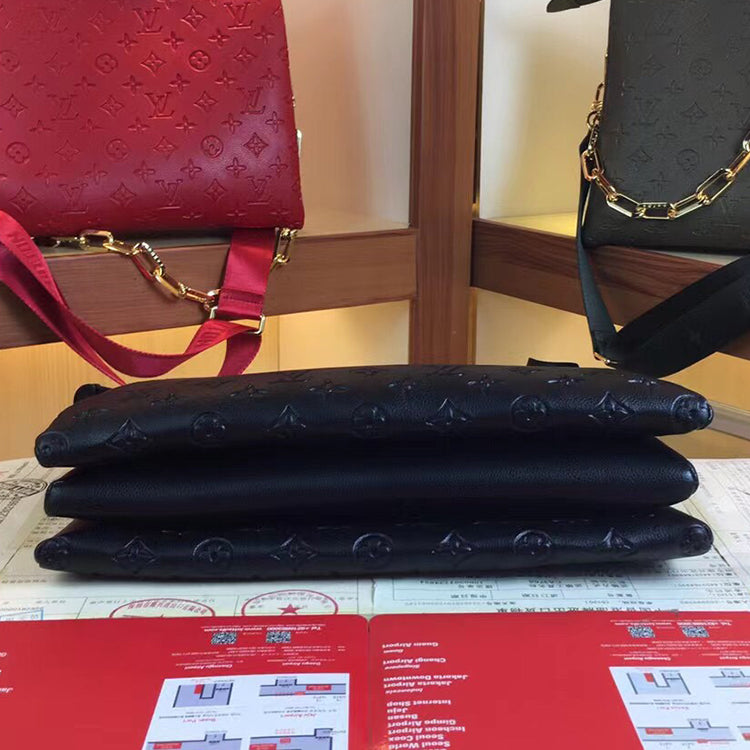 2E42BDE Stylish leather bag