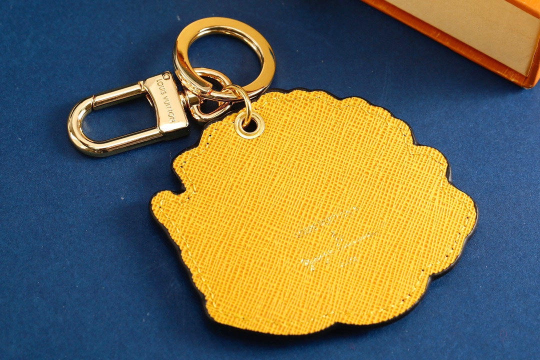 3RE11ADE Stylish key closure