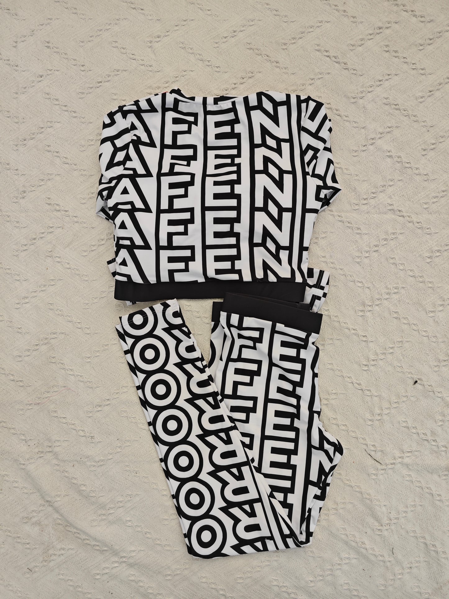 14A12YDE Stylish Long sleeve swimsuit