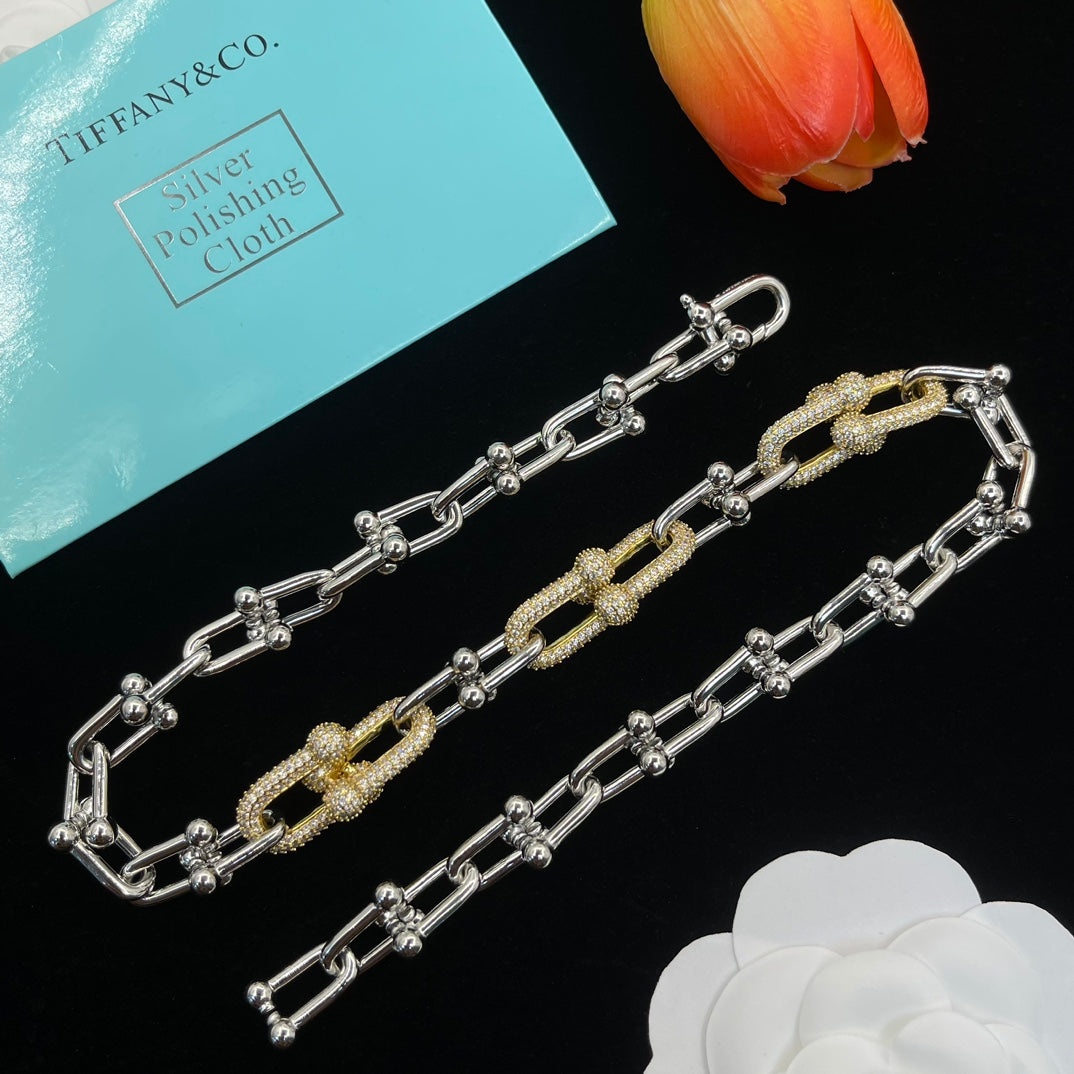 175RT5XDE Stylish Necklaces
