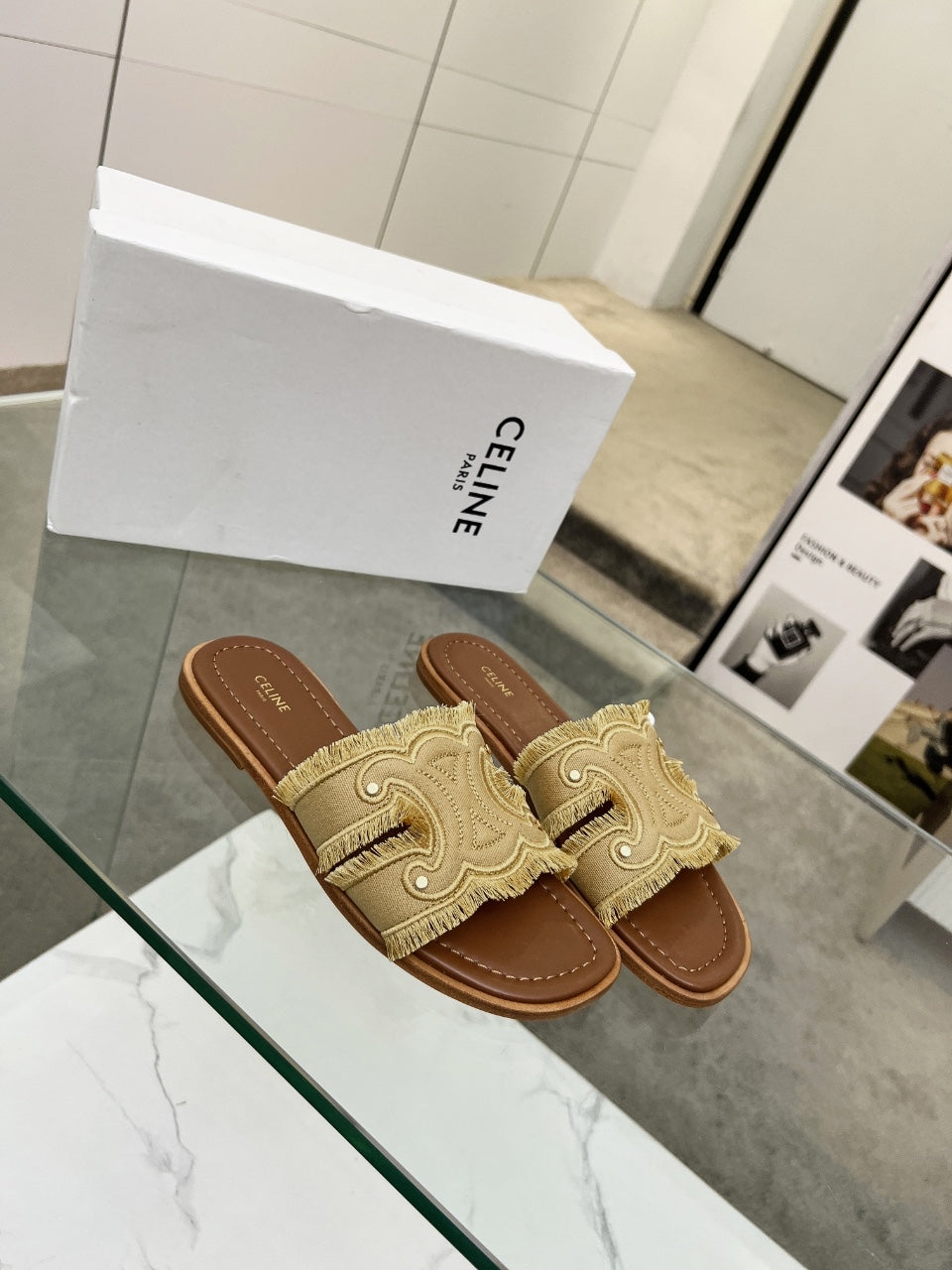255QA25ZDE Stylish leather shoes