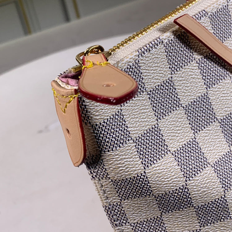 1E001BDE Stylish leather bag