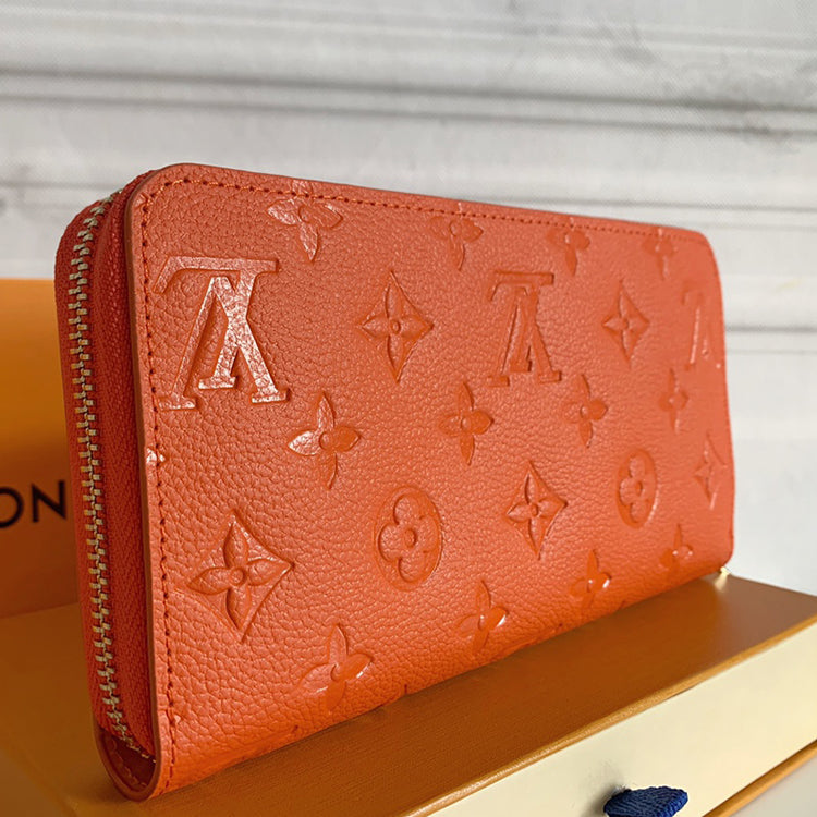 1E06BDE Stylish leather wallets