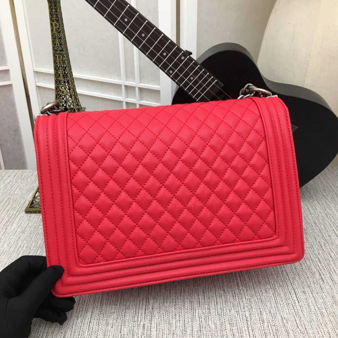 5C60BDE Stylish leather bag