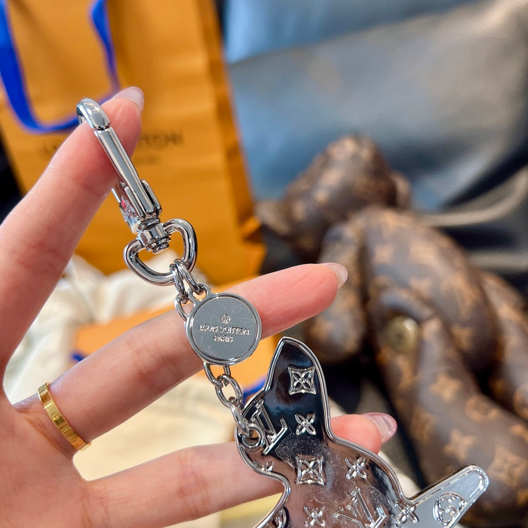 14E59ADE Stylish key closure