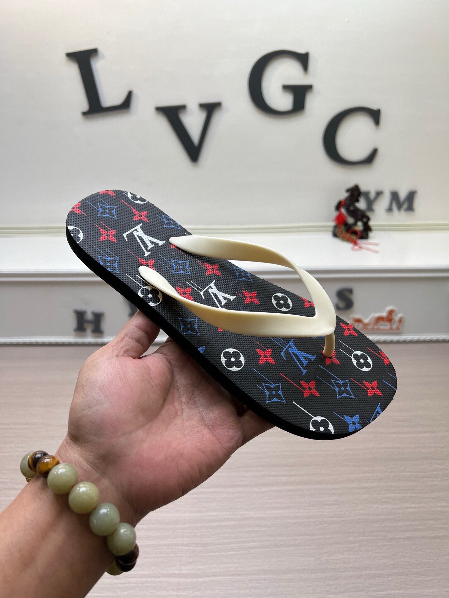 54E55ZDE Stylish slippers