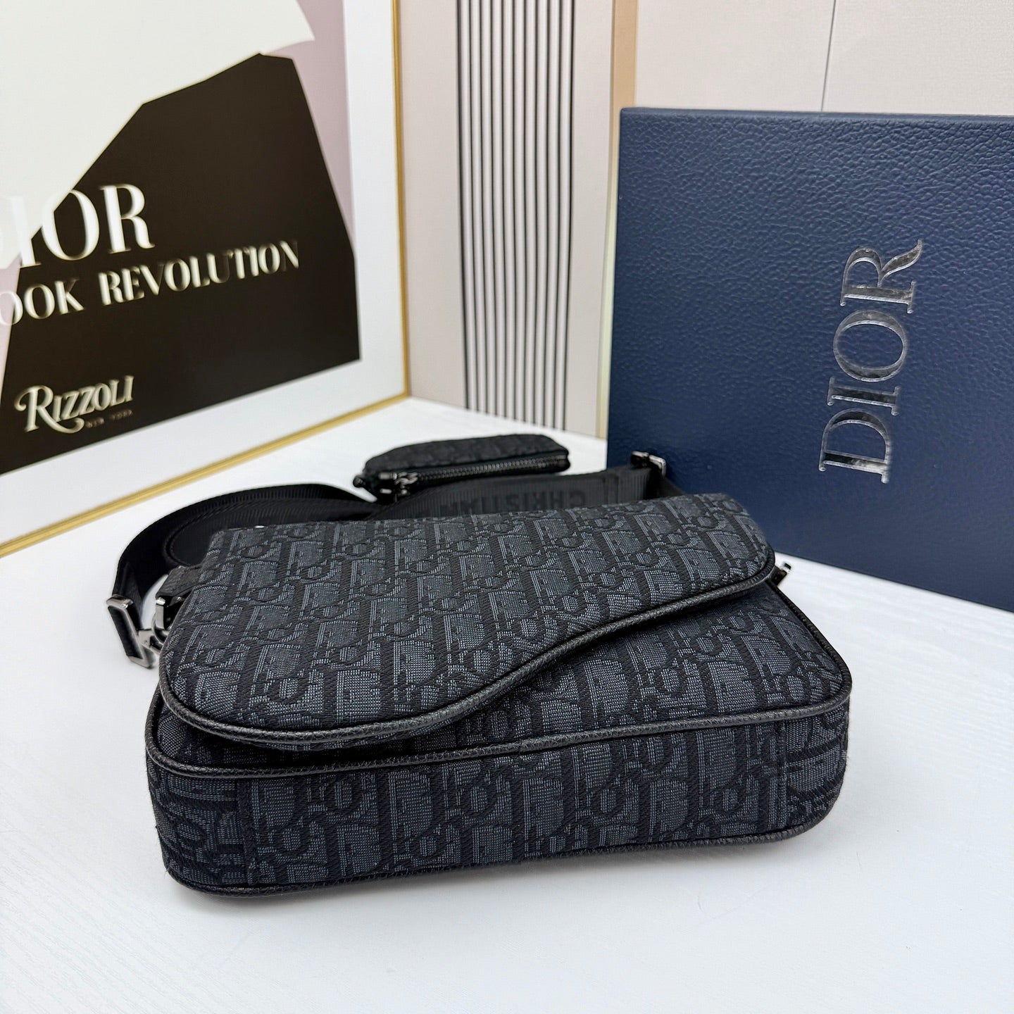 15RD66BDE Stylish bag