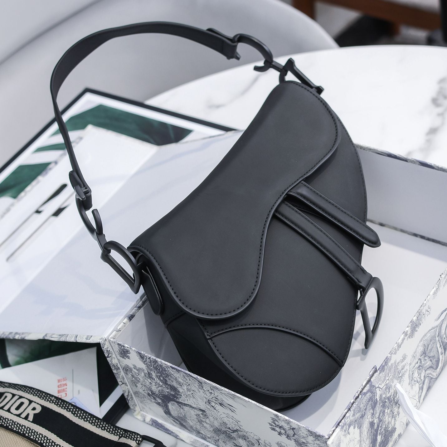 5D10BDE Stylish leather bag