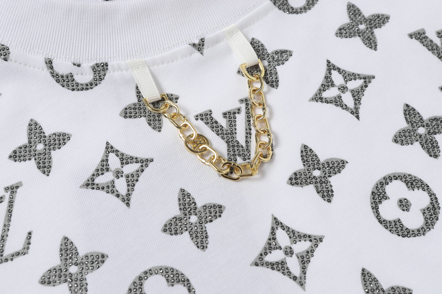 145RE152UDE Stylish T-shirt