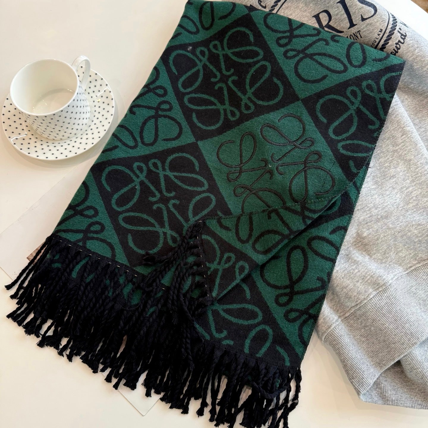 185ZA44WDE Stylish Winter Scarves
