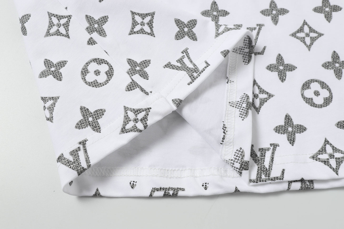 145RE152UDE Stylish T-shirt