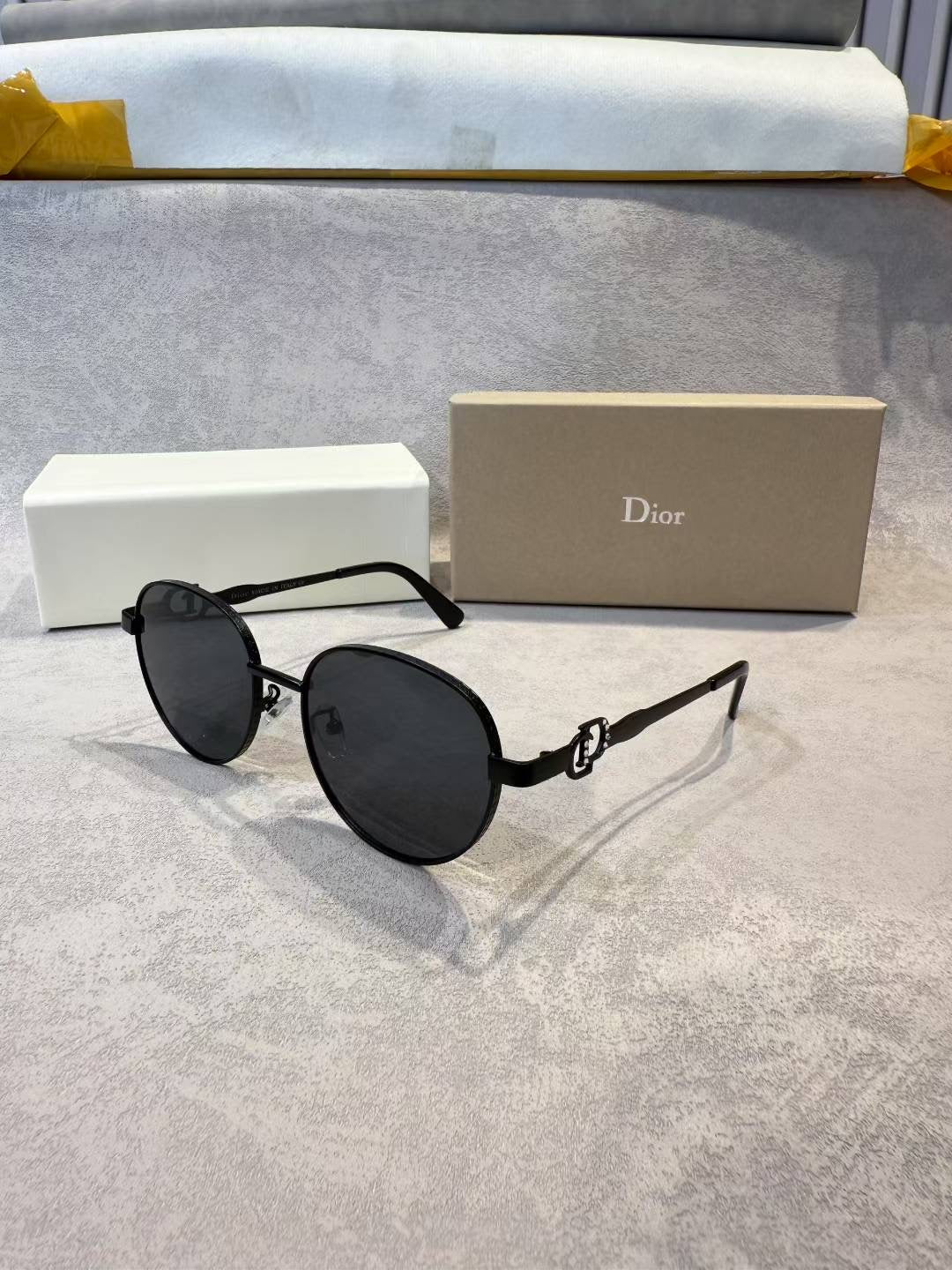 285RD60TDE Stylish Sunglasses