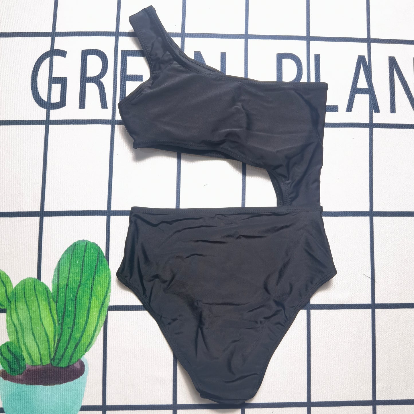 14PD90YDE Stylish Bikini swimsuit