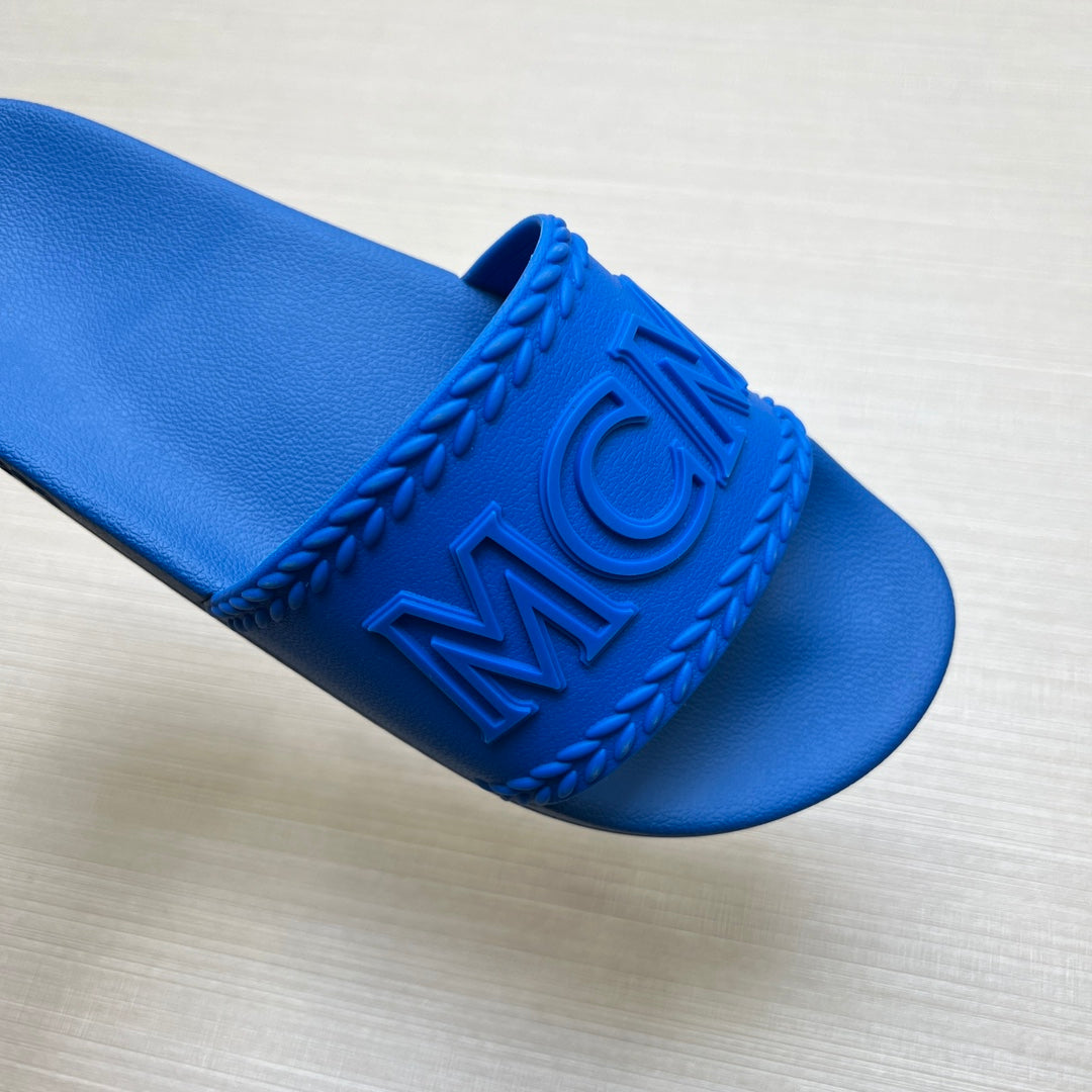 54M42ZDE Stylish slippers