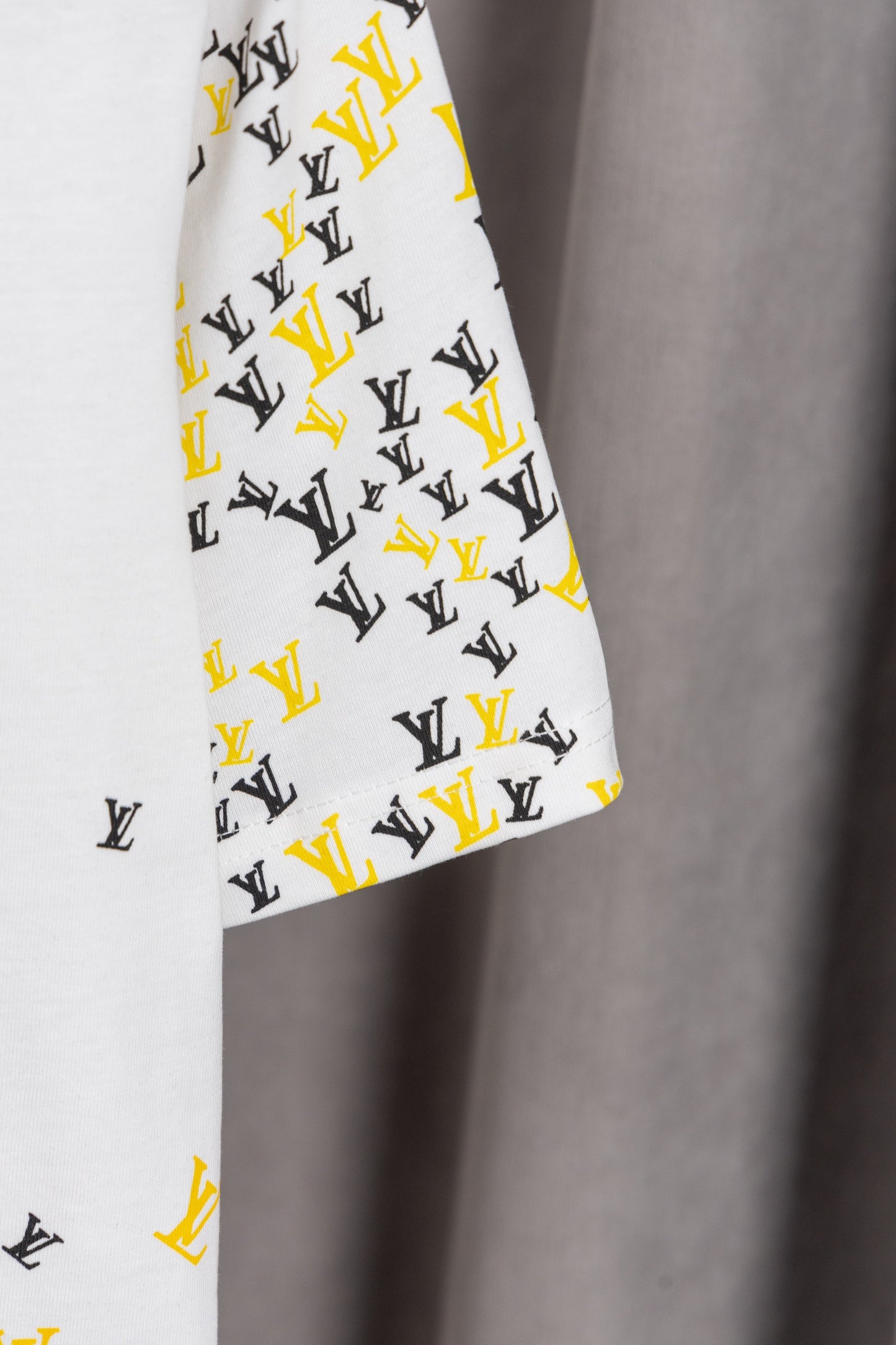 125WE1UDE Stylish T-shirts