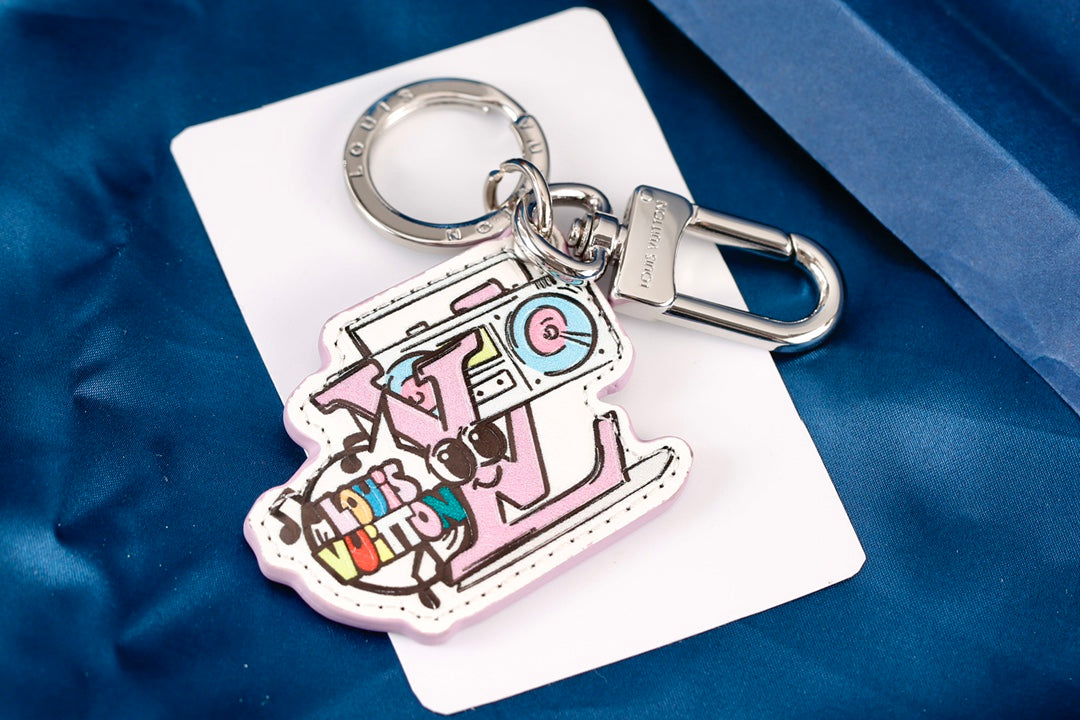 3RE9ADE Stylish key closure