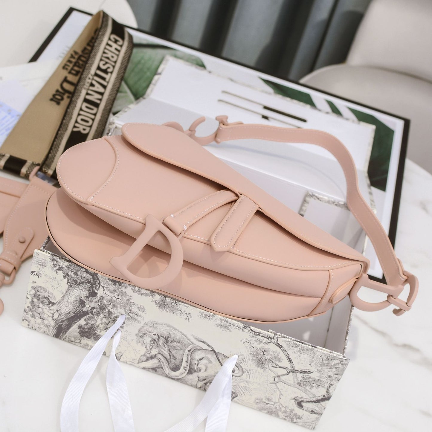 5D10BDE Stylish leather bag