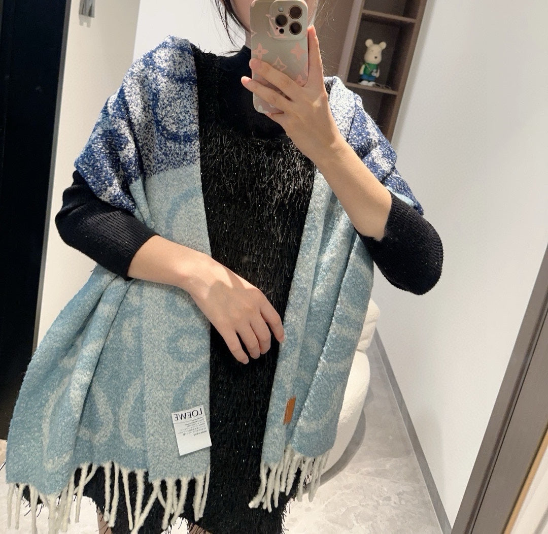 185ZA31WDE Stylish Winter Scarves
