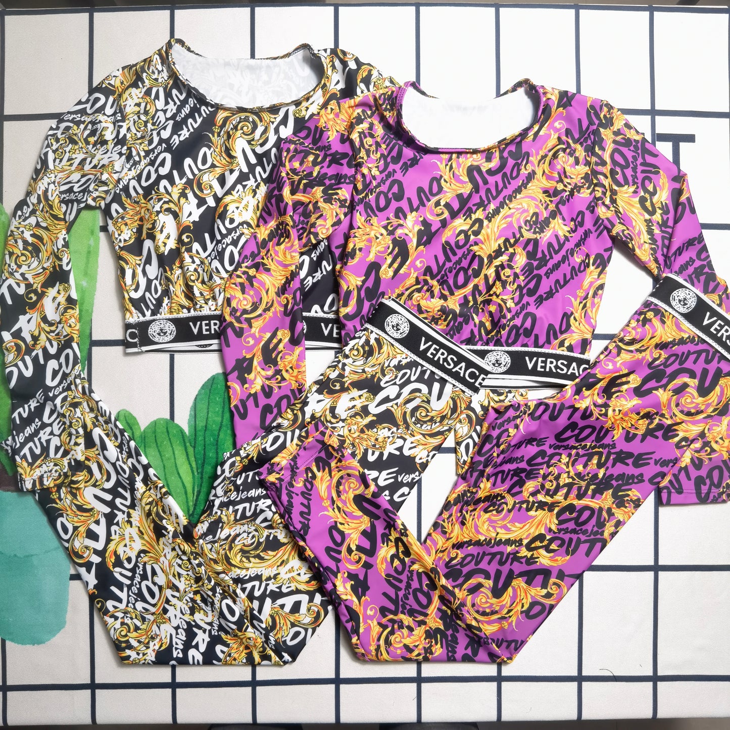 14V156YDE Stylish Long sleeve swimsuit