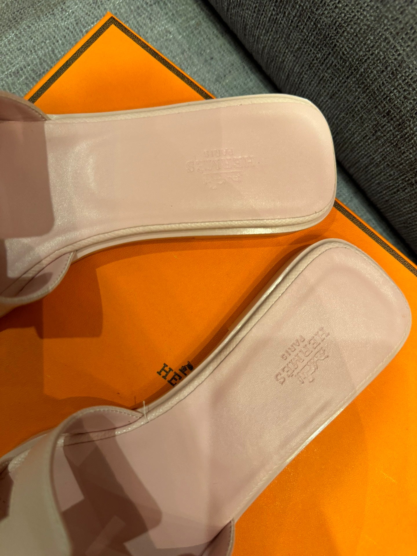 155ZH313ZDE Stylish Slippers