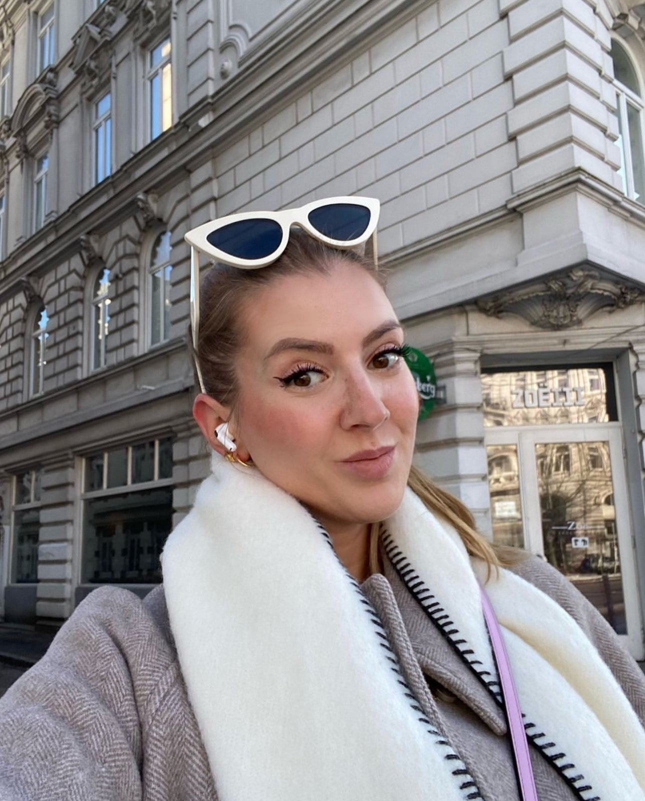 385RA28TDE Stylish Sunglasses
